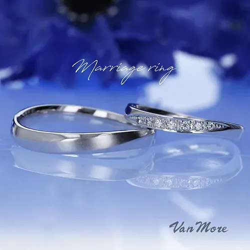 ウェーブタイプの煌めく結婚指輪