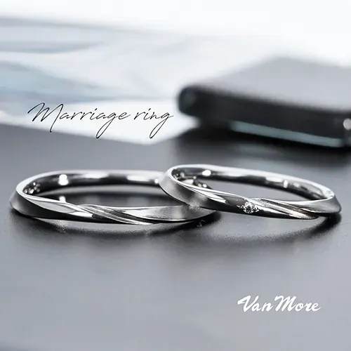 彼女プラチナ900。彼プラチナ100の結婚指輪