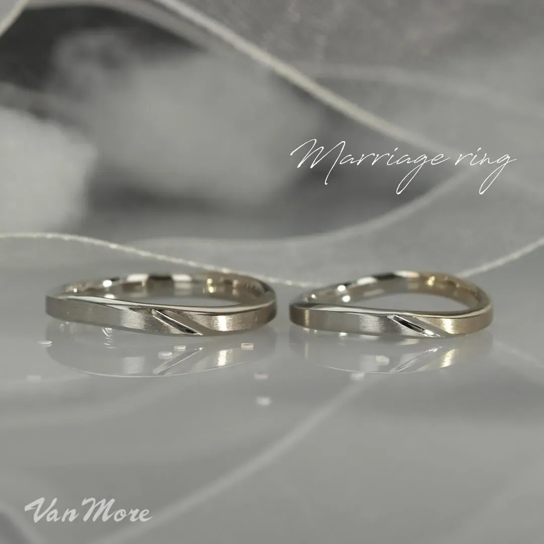 クールなマリッジリング