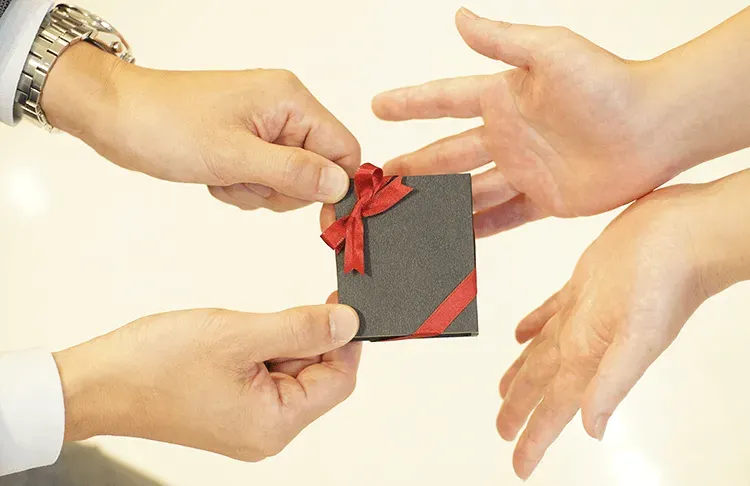 ブラックケースプロポーズ