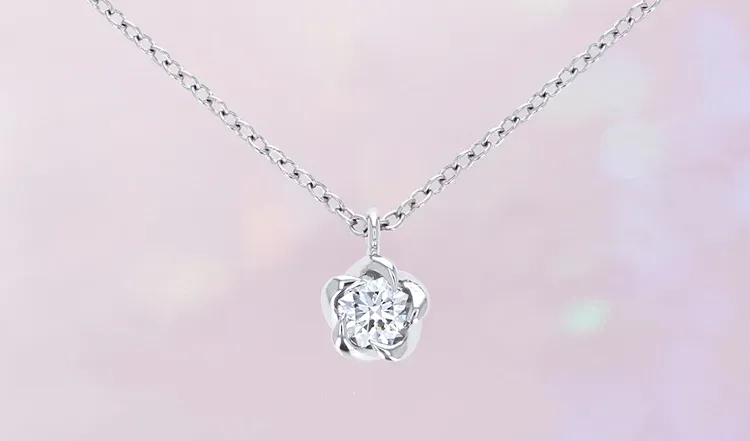 婚約ネックダイヤ