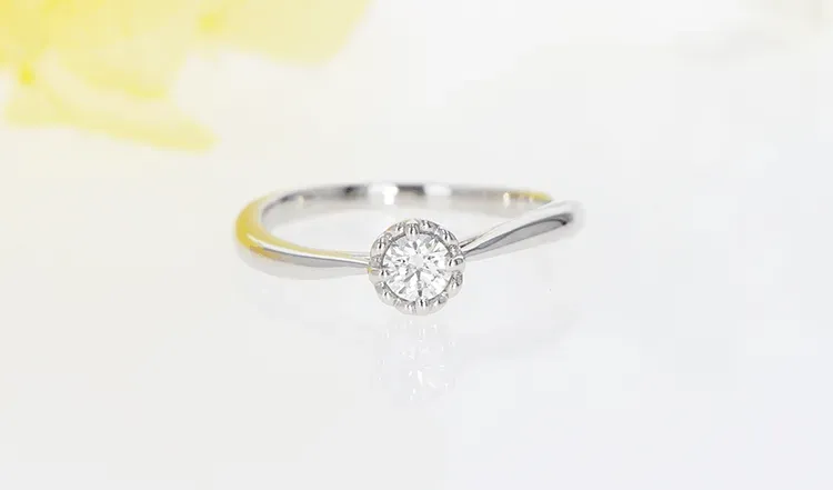 婚約指輪（エンゲージリング）フラワーデザイン