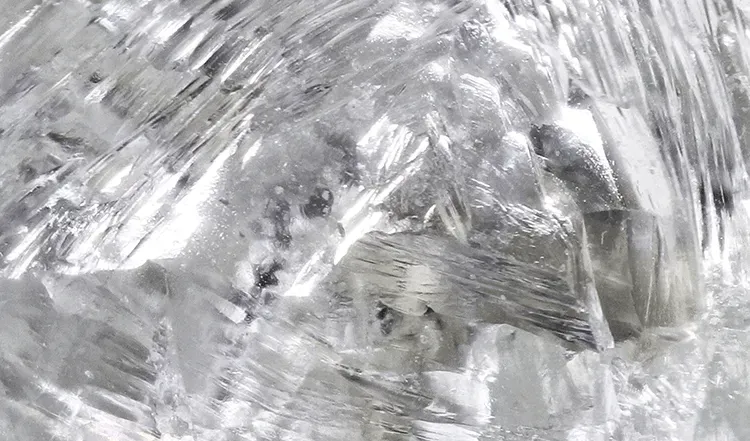 原石ダイヤモンド