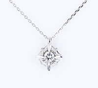 ダイヤペンダント